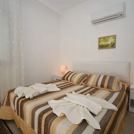 Kay9200 Nar 2 Bedrooms *