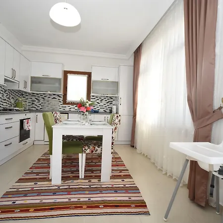 Kay9200 Nar 2 Bedrooms *